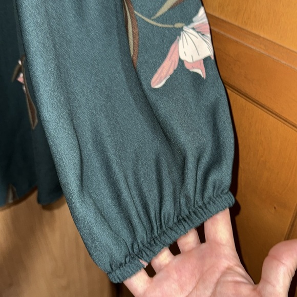 AVA & VIV Dark Green Blouse with Pink Floral Design NWT size 3X - Picture 5 of 6